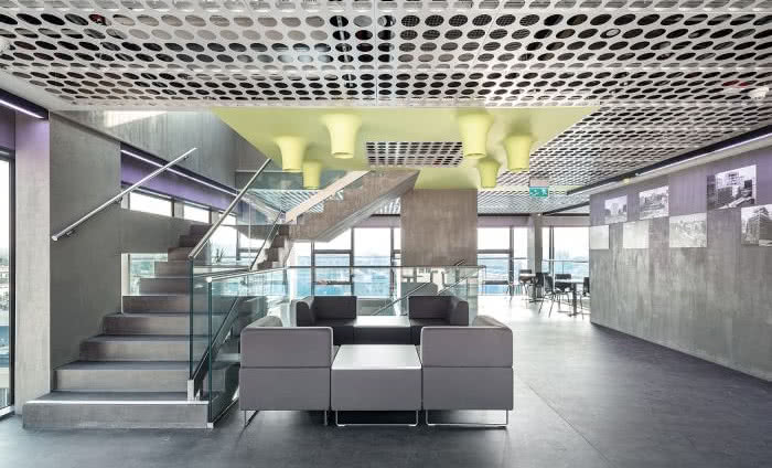 Rok 2015 w firmie Armstrong - wzrost świadomości dobrej akustyki i ekologiczne remonty biur