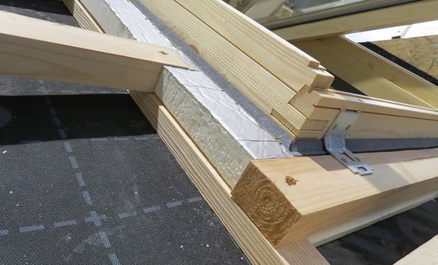 Prawidłowa izolacja dachu – na czym polega?