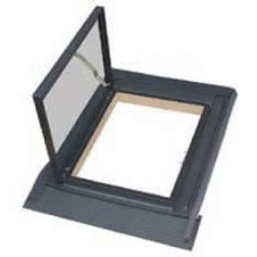 Wyłazy dachowe VERSA