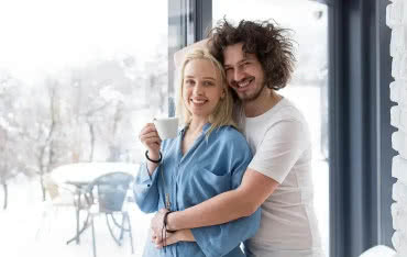 Jak wybrać ciepłe okna i drzwi? Klucz do energooszczędnego domu