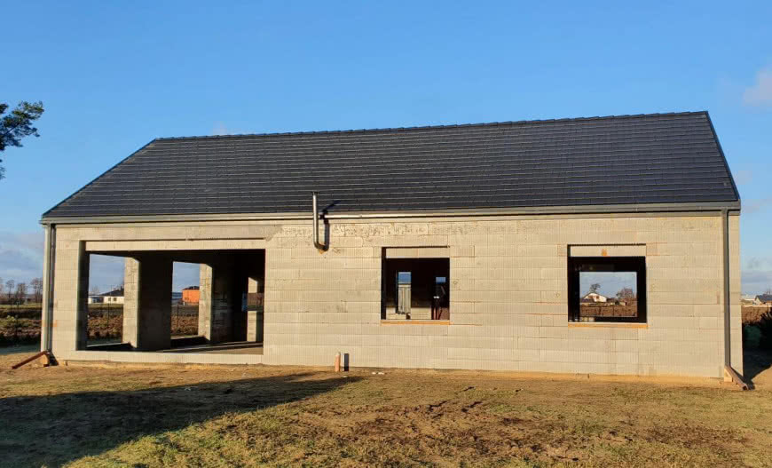 Stan surowy otwarty – ile kosztuje? Jak uniknąć błędów?