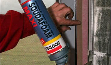 Izolacyjność akustyczna okien a szczelina włosowata