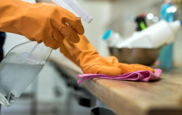 Naturalny środek do mycia blatów