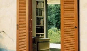 Kraty zewnętrzne i okiennice systemu "Cassonetto Space" z oferty Dierre