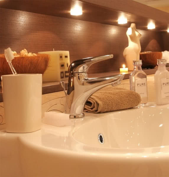 Bateria umywalkowa stojąca serii JaguarLine