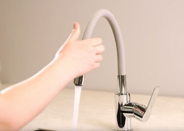 Łatwiejsze mycie rąk dzięki bateriom Medico New