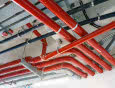 Ochrona przeciwpożarowa budynków – dlaczego izolacja instalacji HVAC ma duże znaczenie?