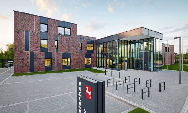 Nowy budynek archiwum w Stade z rozwiązaniami firmy Schüco