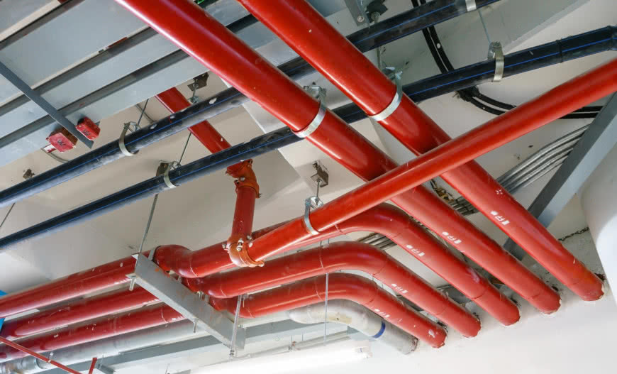 Ochrona przeciwpożarowa budynków – dlaczego izolacja instalacji HVAC ma duże znaczenie?