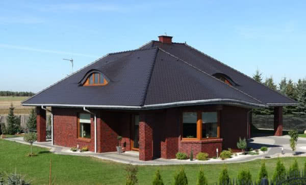 Karpiówka - ponadczasowa estetyka i trwałość ceramicznej dachówki