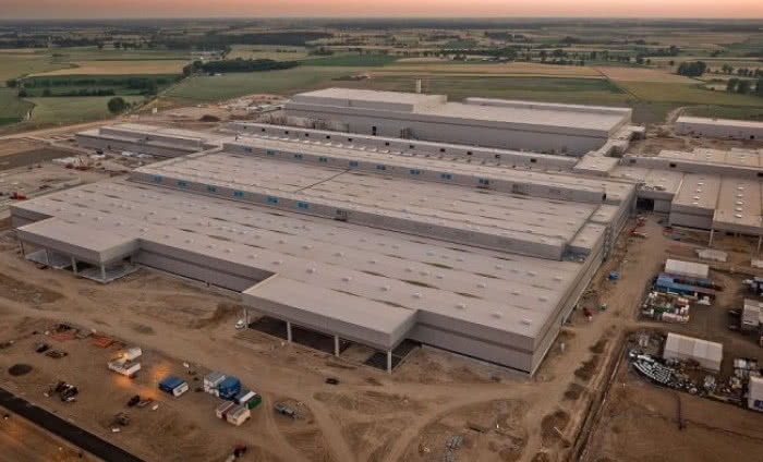 Maksymalne ocieplenie dachów w skali makro