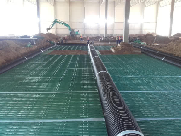 Gruntowy wymiennik ciepła GEOSTRONG dla hali produkcyjnej