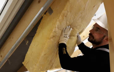 Najlepszy sposób na termomodernizację dachu - wełna mineralna!