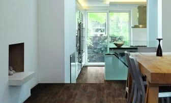 Jak prawidłowo montować podłogi winylowe?