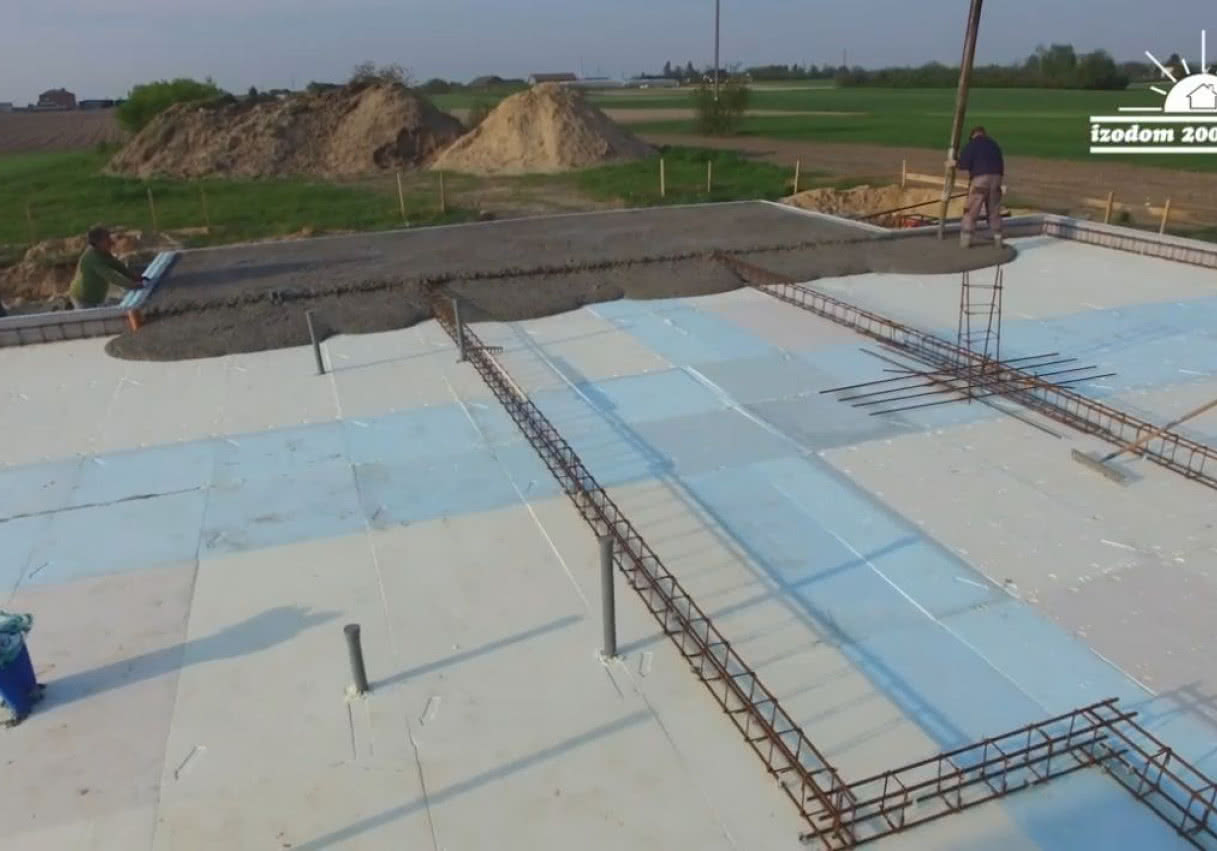 Jak powstaje płyta fundamentowa w technologii IZODOM2000?