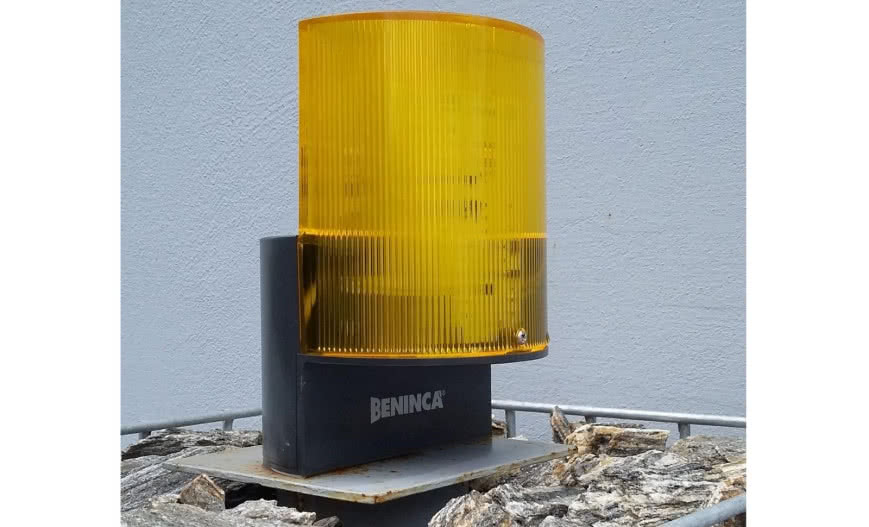 Oświetlenie bramy wjazdowej - jakie wybrać i dlaczego?