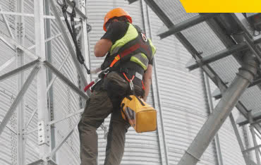 Torba narzędziowa TA 312 mocowana w pasie – idealne wyposażenie dla dekarza