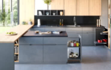 Jakie wysuwane półki i kosze do jakiej szafki narożnej?