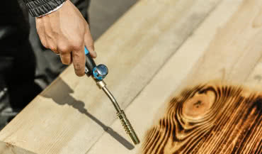 Palniki dekarskie od Högert Technik – do rozmrażania, lutowania i łączenia papy