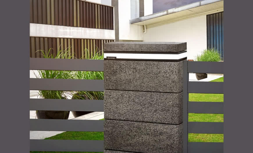 Lampy LED BLOCK – idealne do ogrodzeń ROMA marki Joniec