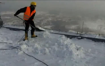 Poradnik odśnieżania dachu