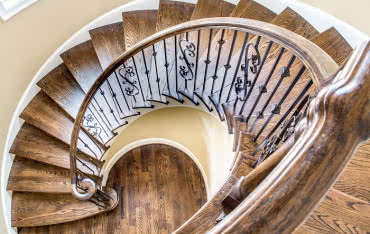 Konstrukcje schodów i ich wykończenie