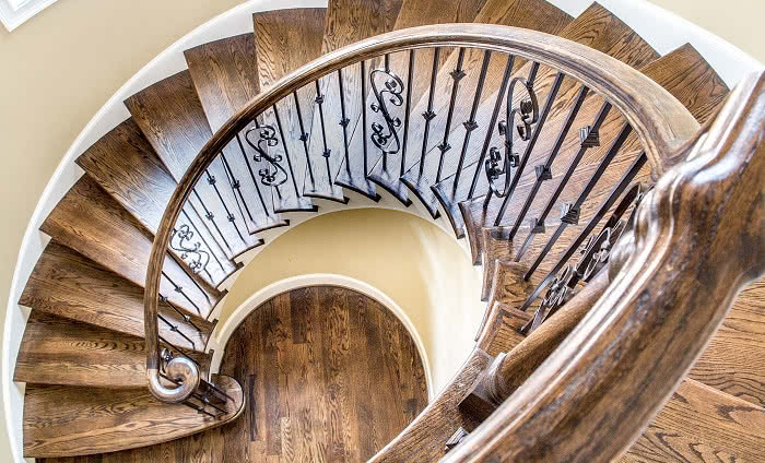 Konstrukcje schodów i ich wykończenie