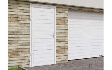 Jak zamontować drzwi garażowe z płyty warstwowej?