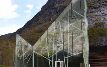 Konstrukcja dachowa współgrająca z górskim krajobrazem