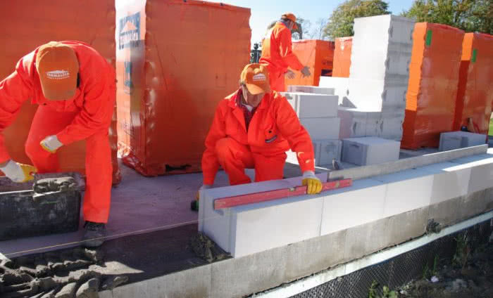 Budowa domu z bloczków Termalica odmiany 400 - 2,5 MPa: sukces murowany!