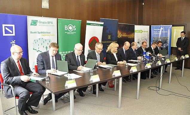 Siedem banków udzieli kredytów na energooszczędne mieszkania i domy