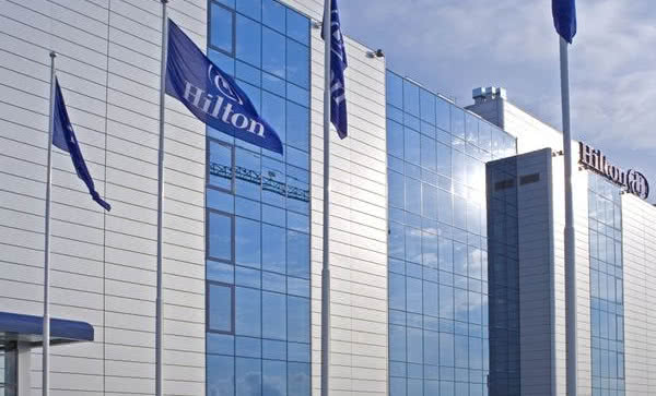 Oszczędność wody w przeszklonych budynkach zrównoważonych