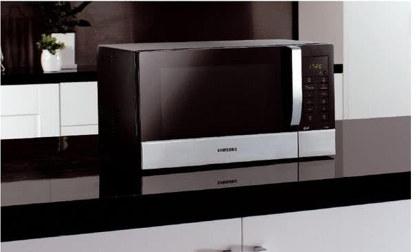 Kuchenka mikrofalowa GE89MST