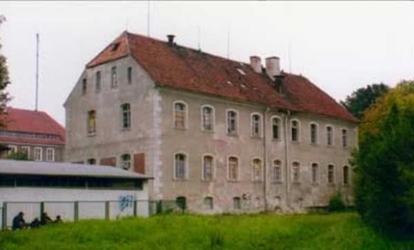 Remont dachu słynnego zamku w Szczecinku