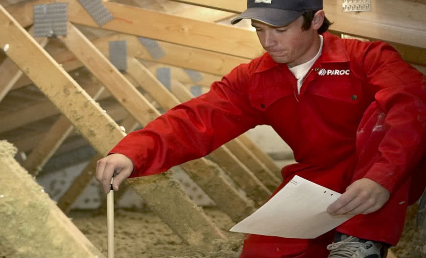 Ocieplanie stropodachów i poddaszy nieużytkowych w starych budynkach