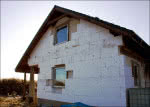 Okna drewniane - budowa domu - fot. MS więcej niż OKNA