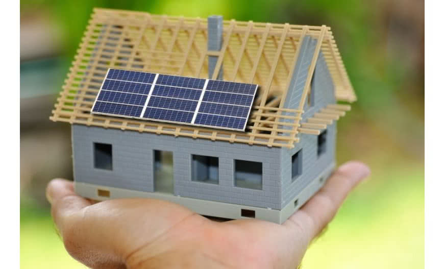 Polacy coraz częściej inwestują w OZE