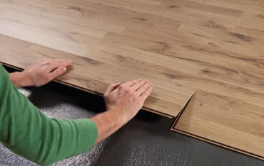 Panele podłogowe - efektowny sposób na nową posadzkę