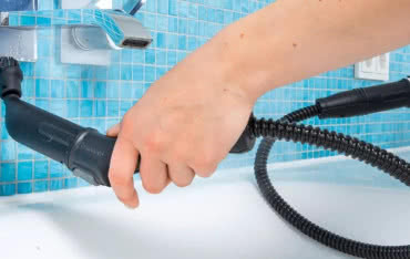 Jak i czym odkamienić baterie łazienkowe i umywalkę? 