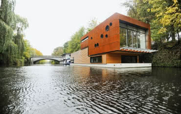 Pompa ciepła Buderus ogrzewa dom na wodzie