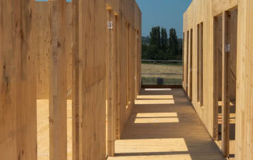 Domy z płyt CLT – alternatywa dla tradycyjnego budownictwa
