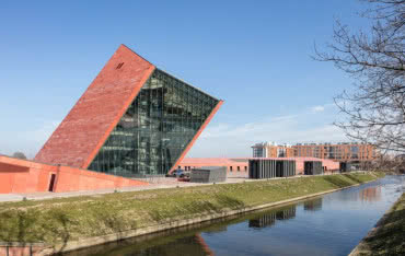 Muzeum II Wojny Światowej na Politechnice Gdańskiej. Prezentacja budynku