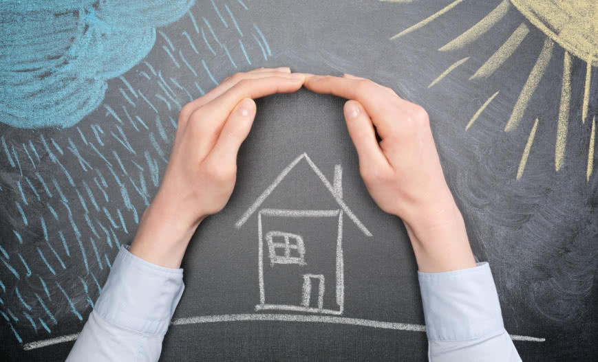 Jak wybrać dach odporny na silne wiatry i burze?