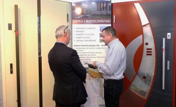 Prezentacja nowego modelu drzwi firmy CAL na targach BUDMA 2013