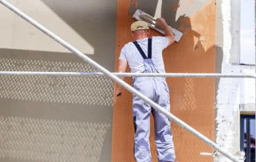 Jak przeprowadzić remont elewacji?