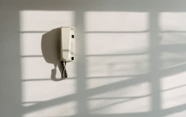 Domofony przewodowe czy bezprzewodowe - co wybrać?