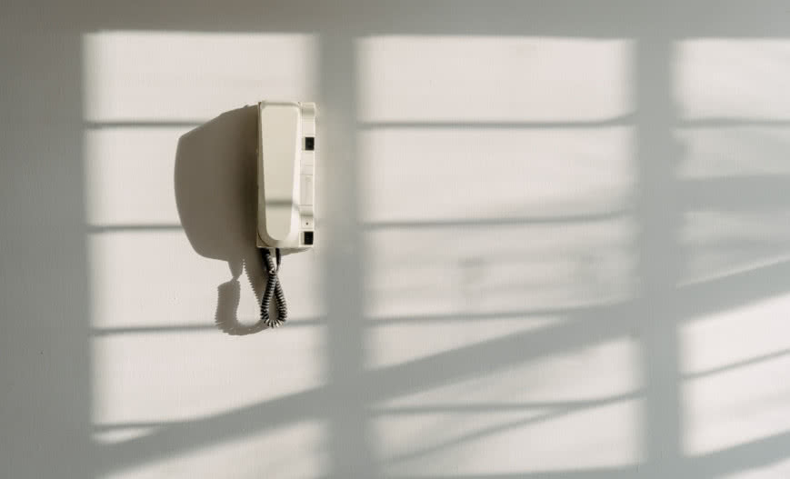 Domofony przewodowe czy bezprzewodowe - co wybrać?