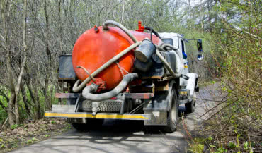 Kto odpowiada za wywóz osadów z oczyszczalni drenażowej?