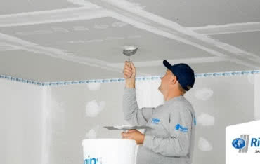 Jak szpachlować płyty z krawędzią RIGIPS PRO?