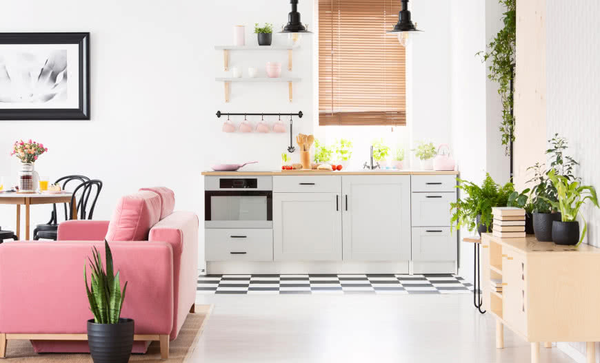 Jak połączyć kuchnię z łazienką? Oto przepis na spójne i modne wnętrza